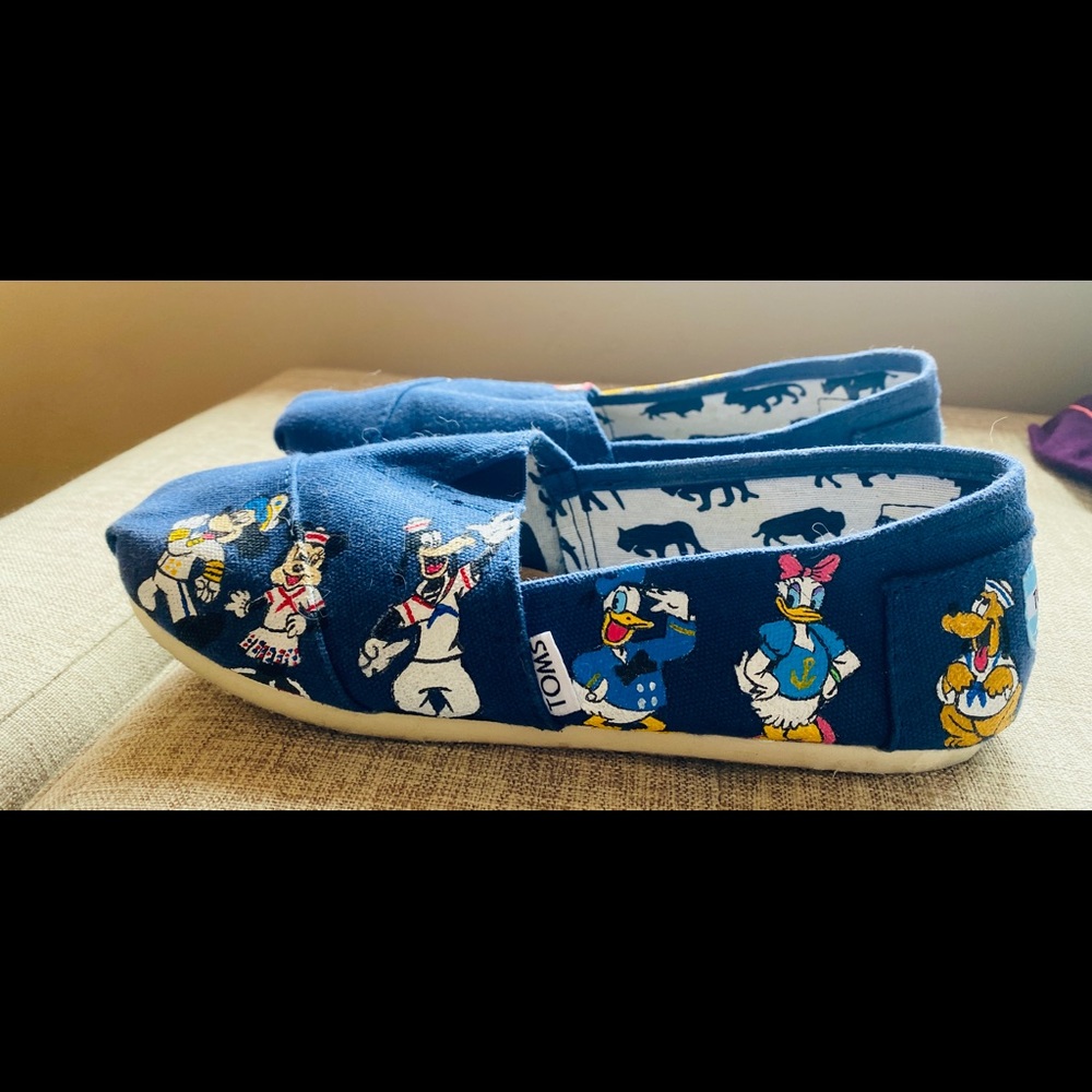 Hand painted Disney TOMS size 8 Navy